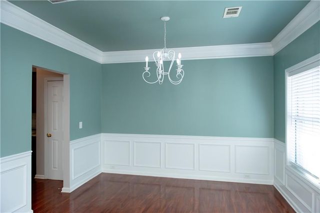 534 Quinn Drive, Woodstock, GA 30188