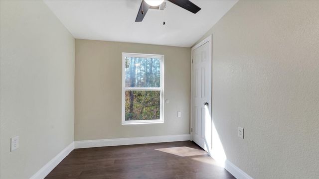 65 County Road 5002, Cleveland, TX 77327