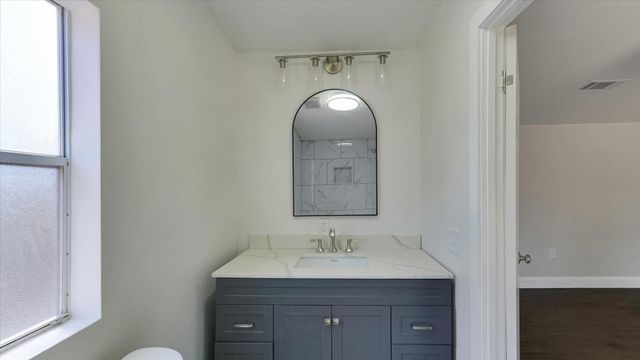 65 County Road 5002, Cleveland, TX 77327