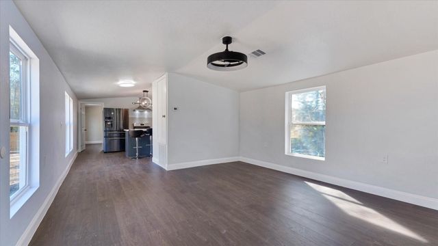 65 County Road 5002, Cleveland, TX 77327