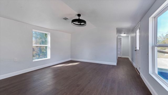 65 County Road 5002, Cleveland, TX 77327