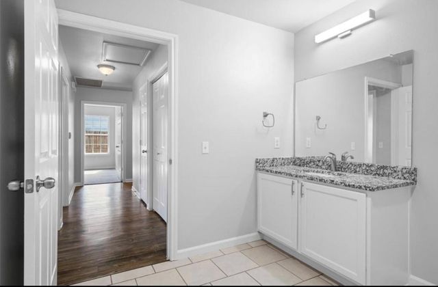 1851 Homeland Street, Dallas, TX 75212