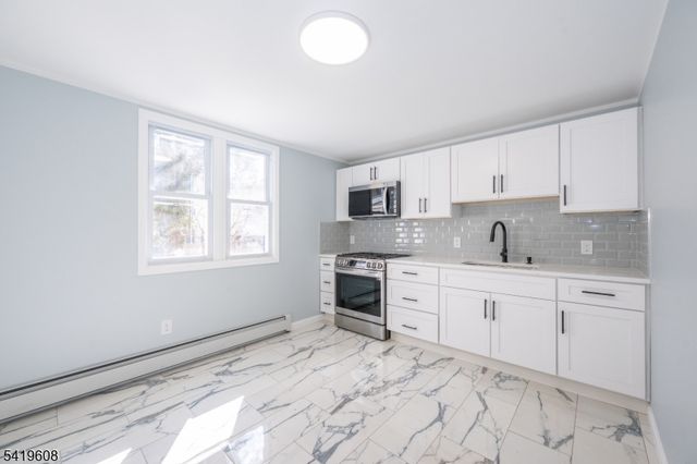 723 E 26TH ST, Paterson City, NJ 07504