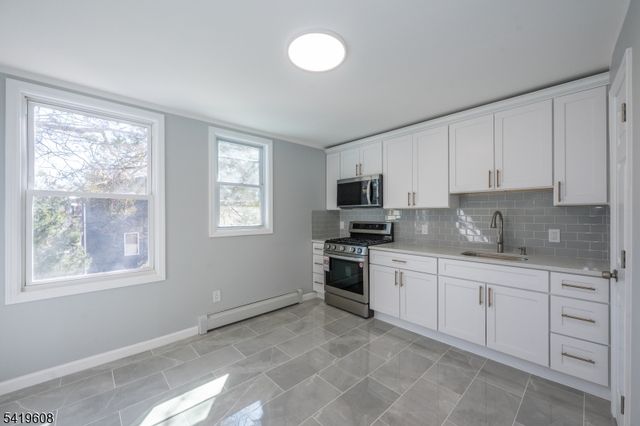 723 E 26TH ST, Paterson City, NJ 07504