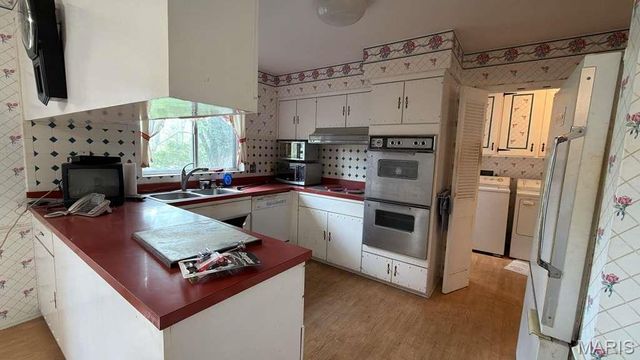 621 Claymont Estates Drive, Chesterfield, MO 63017