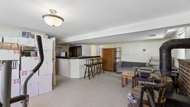 7901 Iroquois Court, Woodridge, IL 60517