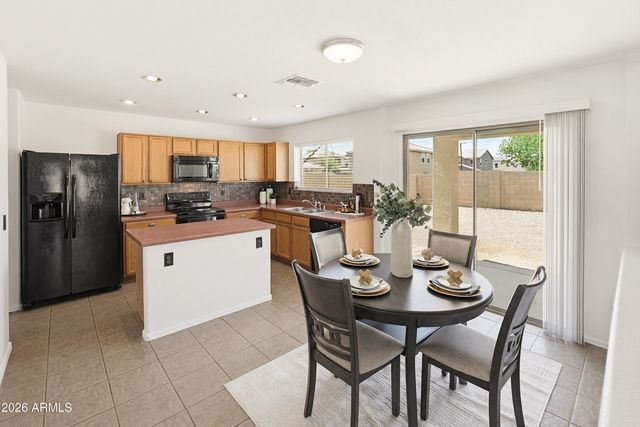 16972 W CENTRAL Street, Surprise, AZ 85388