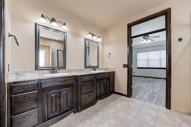 917 WB Meyer Parkway, Edmond, OK 73025