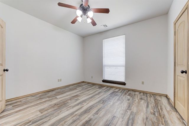 917 WB Meyer Parkway, Edmond, OK 73025