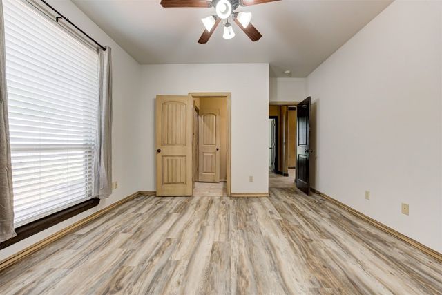 917 WB Meyer Parkway, Edmond, OK 73025