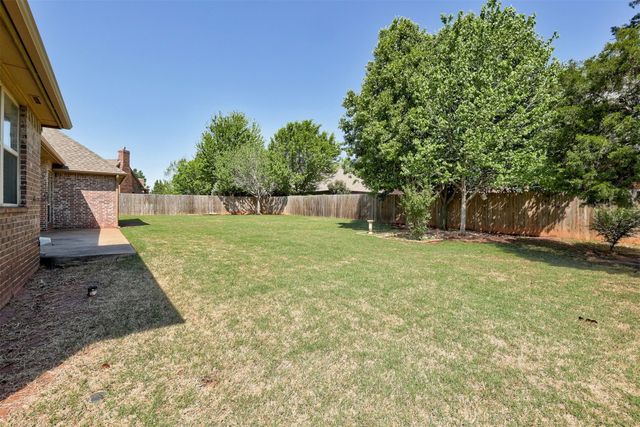 917 WB Meyer Parkway, Edmond, OK 73025