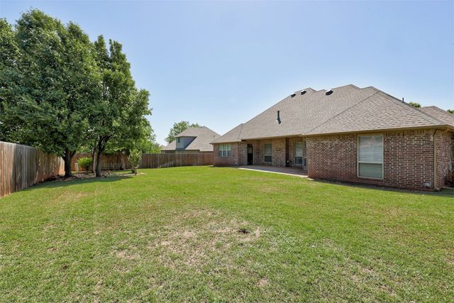 917 WB Meyer Parkway, Edmond, OK 73025