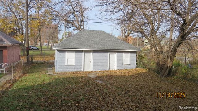 112 Richton Street, Highland Park, MI 48203