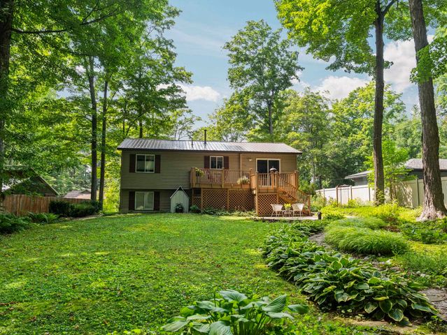 3855 White Birch Drive, Grawn, MI 49637