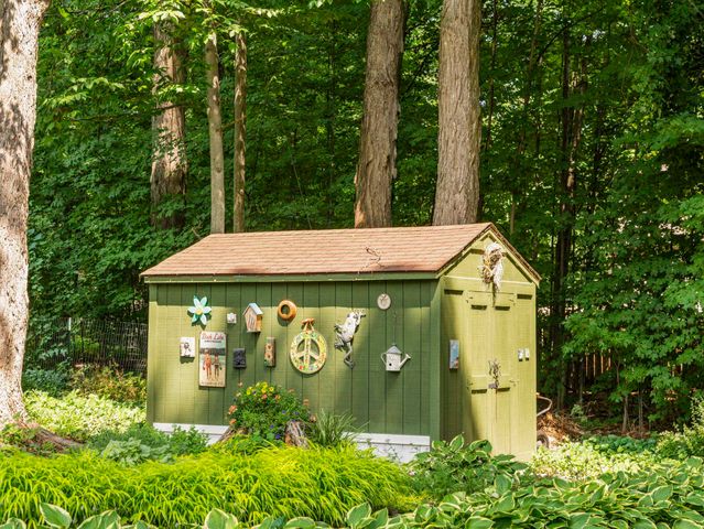 3855 White Birch Drive, Grawn, MI 49637