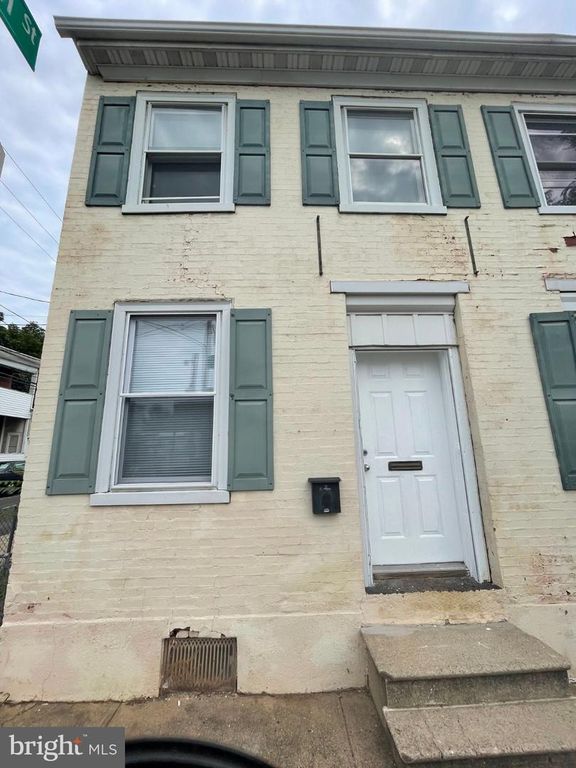 503 KING ST, POTTSTOWN, PA 19464 — exterior
