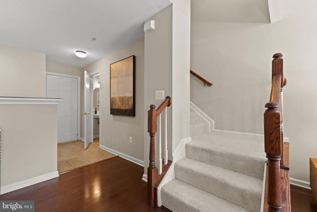 5105 DONOVAN DR, Alexandria, VA 22304