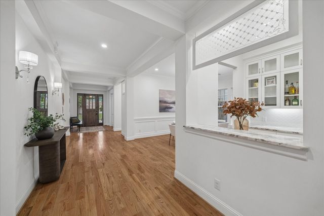 3847 Aberdeen Way, Houston, TX 77025