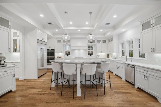 3847 Aberdeen Way, Houston, TX 77025