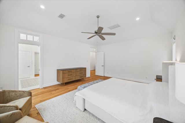 3847 Aberdeen Way, Houston, TX 77025