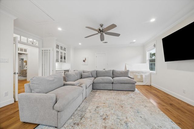 3847 Aberdeen Way, Houston, TX 77025