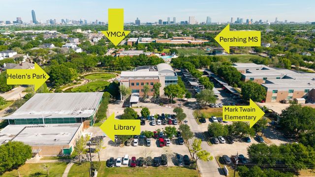 3847 Aberdeen Way, Houston, TX 77025