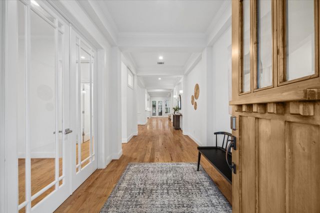 3847 Aberdeen Way, Houston, TX 77025