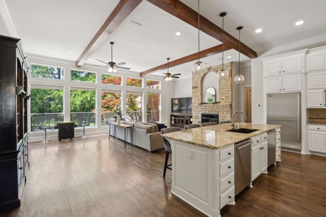 1000 Country Trail, Fairview, TX 75069