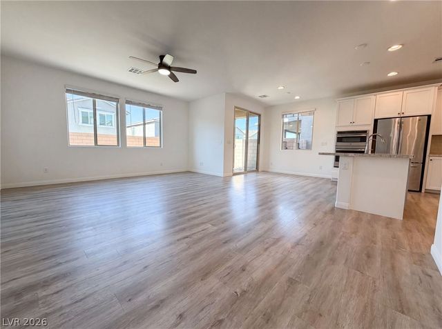 6238 Ashley Hills Avenue, Las Vegas, NV 89141