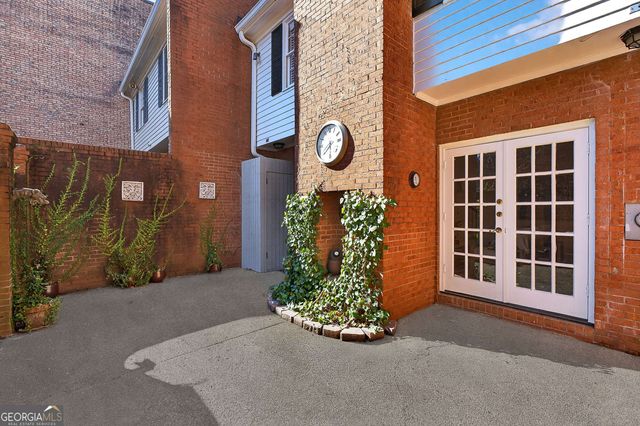 15 Prescott Walk NE, Atlanta, GA 30307