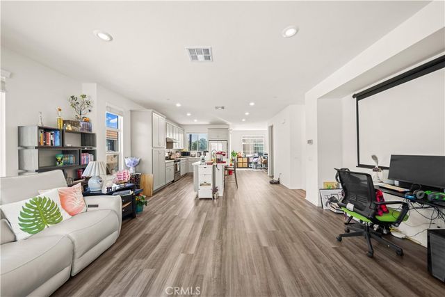 1530 W Cameron, West Covina, CA 91790