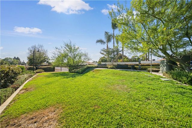 1530 W Cameron, West Covina, CA 91790
