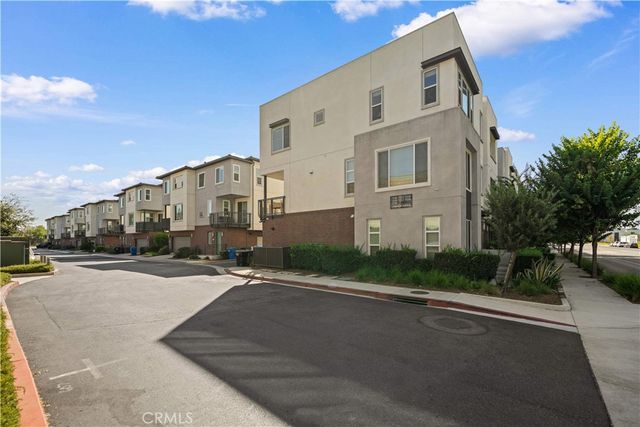 1530 W Cameron, West Covina, CA 91790