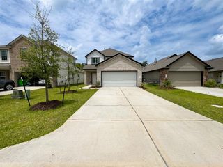 2442 Tavo Trails Drive, Conroe, TX 77301