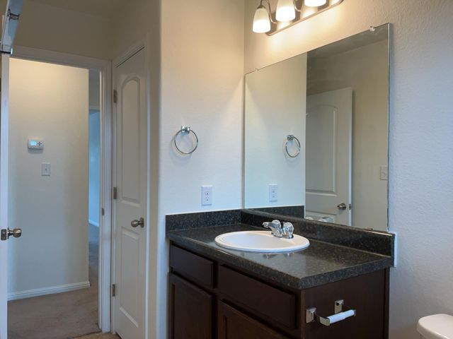 417 Cinnamon Teal LN, Leander, TX 78641