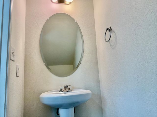 417 Cinnamon Teal LN, Leander, TX 78641