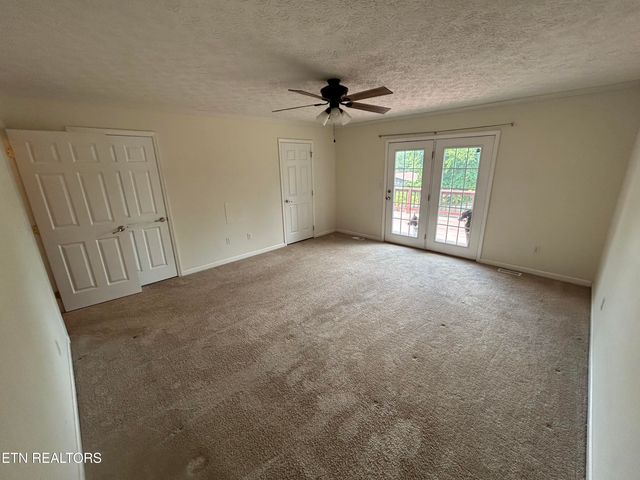 201 Henley St, Tazewell, TN 37879