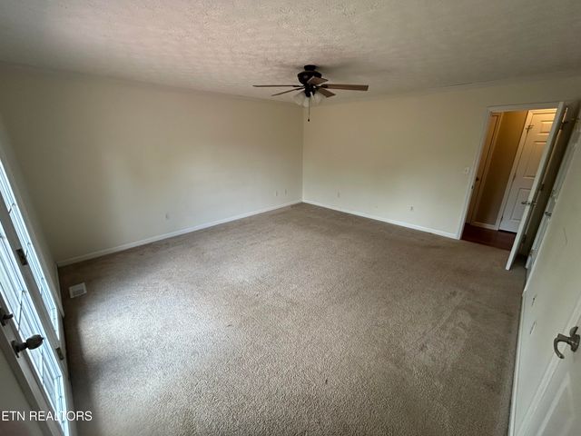201 Henley St, Tazewell, TN 37879