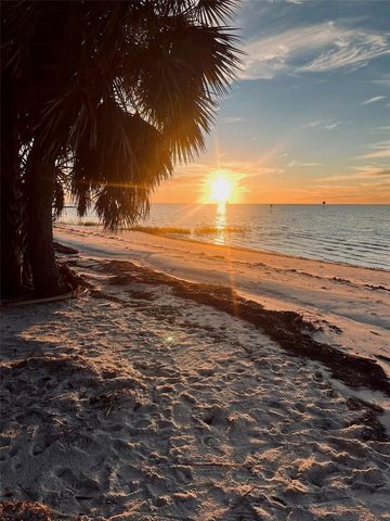 8970 LISMORE COURT, Weeki Wachee, FL 34613