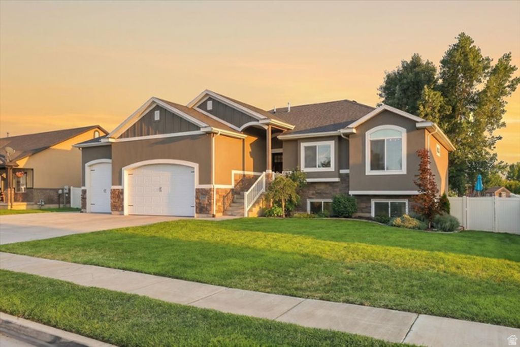 4563 W 3300 S, West Haven, UT 84401 — photo 4