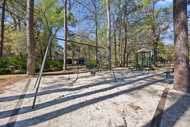 38 Squiresgate Rd, Hilton Head Island, SC 29926