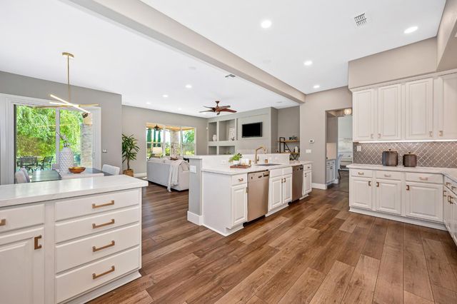 4256 Burgundy Ct, Loomis, CA 95650