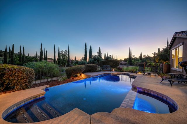 4256 Burgundy Ct, Loomis, CA 95650