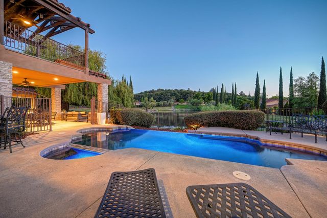 4256 Burgundy Ct, Loomis, CA 95650