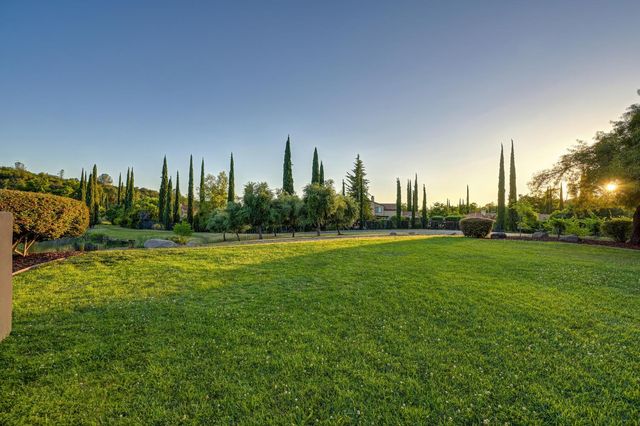 4256 Burgundy Ct, Loomis, CA 95650