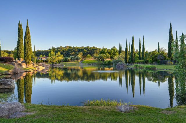 4256 Burgundy Ct, Loomis, CA 95650