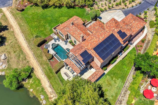 4256 Burgundy Ct, Loomis, CA 95650