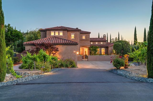 4256 Burgundy Ct, Loomis, CA 95650