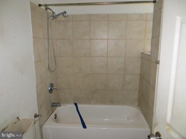 2731 PARKWOOD AVE, Baltimore, MD 21217