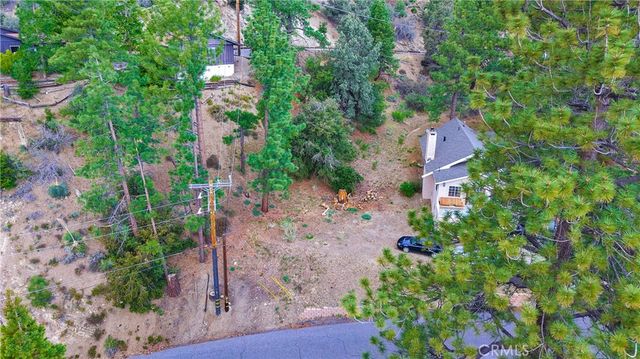 1050 Rivera Drive, Wrightwood, CA 92397